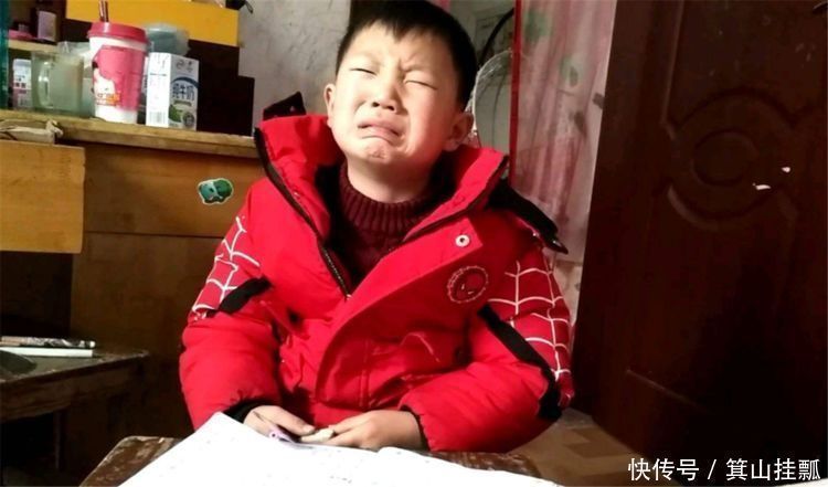 老师|孩子罚抄名字100遍,一个孩子5分钟写完,另一个却熬到深夜