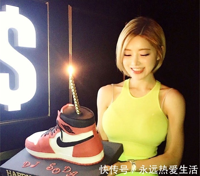 ori|除了小10万的AJ1,近期17位明星上脚别漏看!