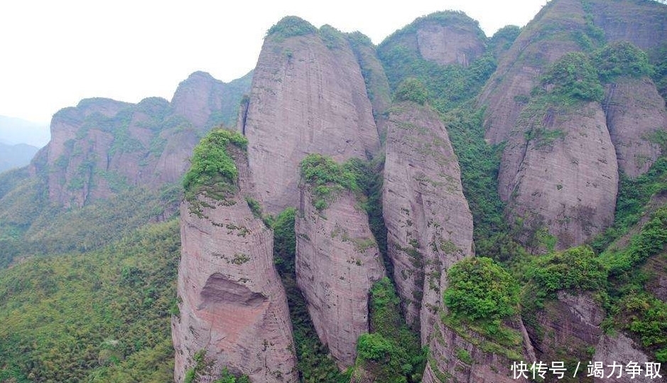 我国著名景区不计其数，总有一个会使你流连忘返