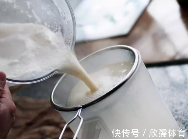 早餐|磨豆浆之前多加这一步，口感顺滑还无渣，又浓又香，好喝太多了