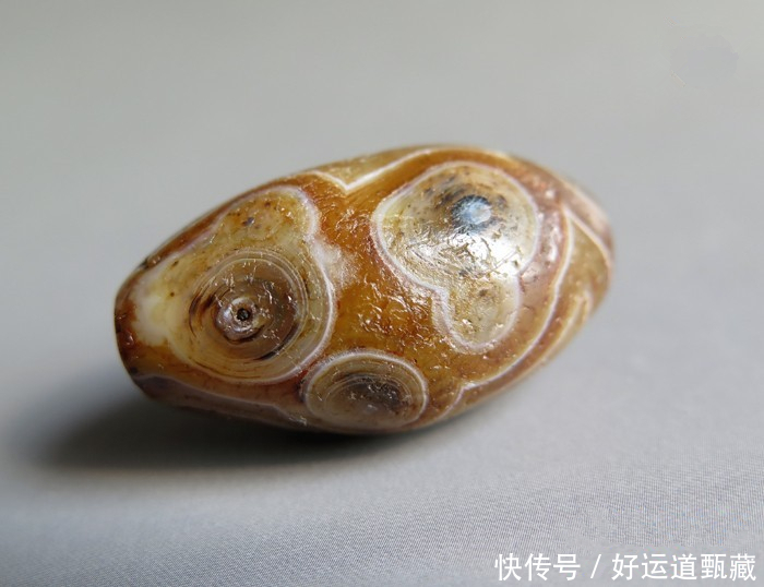 游丝|千种玛瑙万种玉,缠丝玛瑙色带细如游丝,温润半透,油润透明(一)