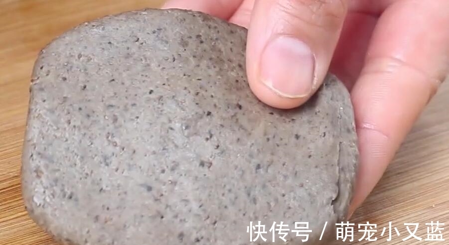 干湿豆|早餐多给孩子做这个吃,钙是牛奶的20倍,补脑长高个,比吃排骨强