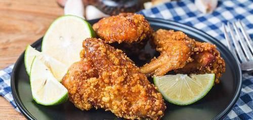 激素分泌|女性雌激素“告急”,身体会露出马脚多吃4物,皮肤好、不显老