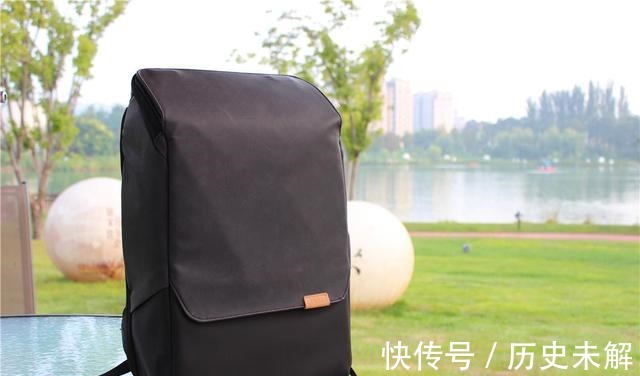 端口 商务and时尚地平线8号零感背包,好看真能搞定一切!