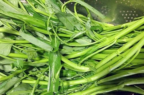 糖尿病的“克星”找到了,工资再少也要多吃4物,血糖或许悄悄降