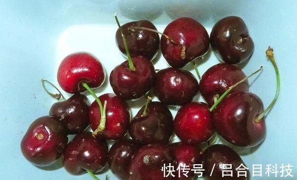 老师|老师发的照片当中有车厘子,孩子却说只吃到了苹果,家长不淡定了