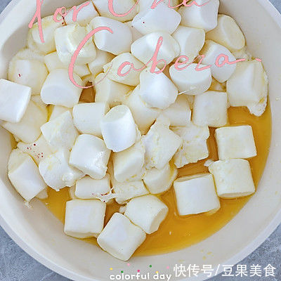 安佳|#一口新年味，全家享佳味#香甜可口的草莓无花果雪花酥