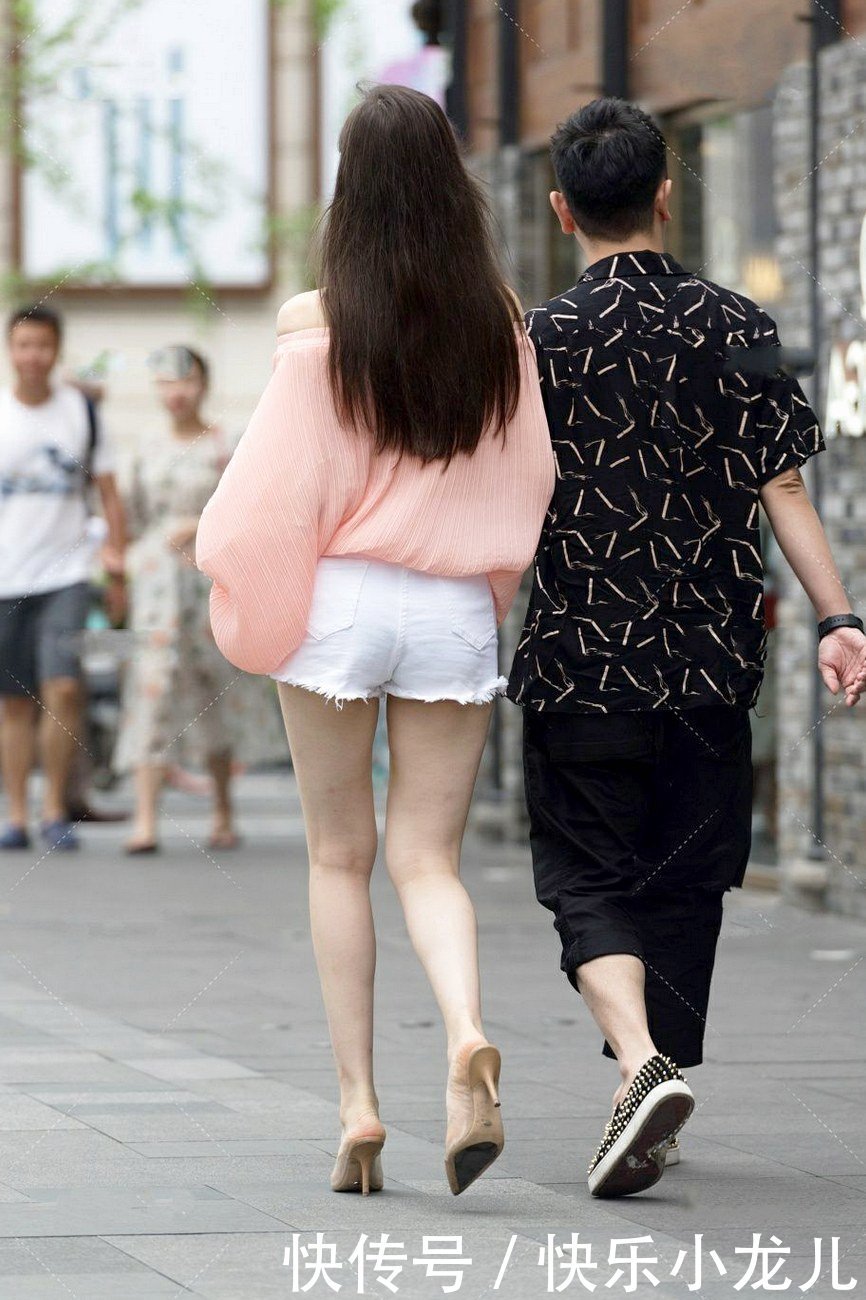 上衣|藕粉色齐肩长袖小款上衣,小伙见了不淡定