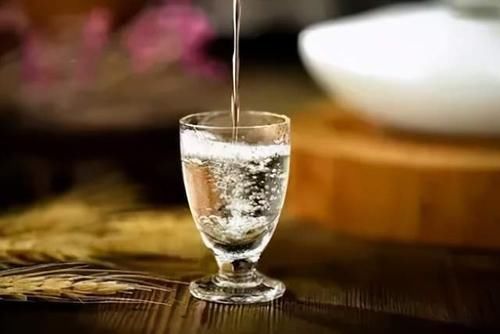 诗词#青衫长叹路漫漫,秋日登高兴未阑杨鑫诗词24首