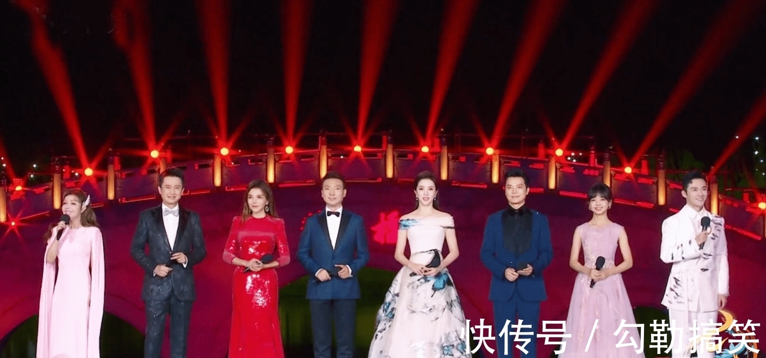 人民日报|央视七夕晚会演绎古风之美，8人主持团成亮点，《人民日报》官微点赞周深《画绢》