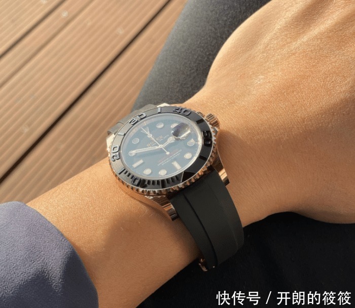 表盘|手里有一万块,我是选绿水鬼还是熊猫迪好