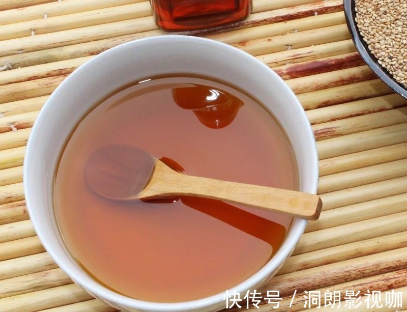 香油|一斤香油15元,什么样的芝麻才能磨出告诉你假香油的真相