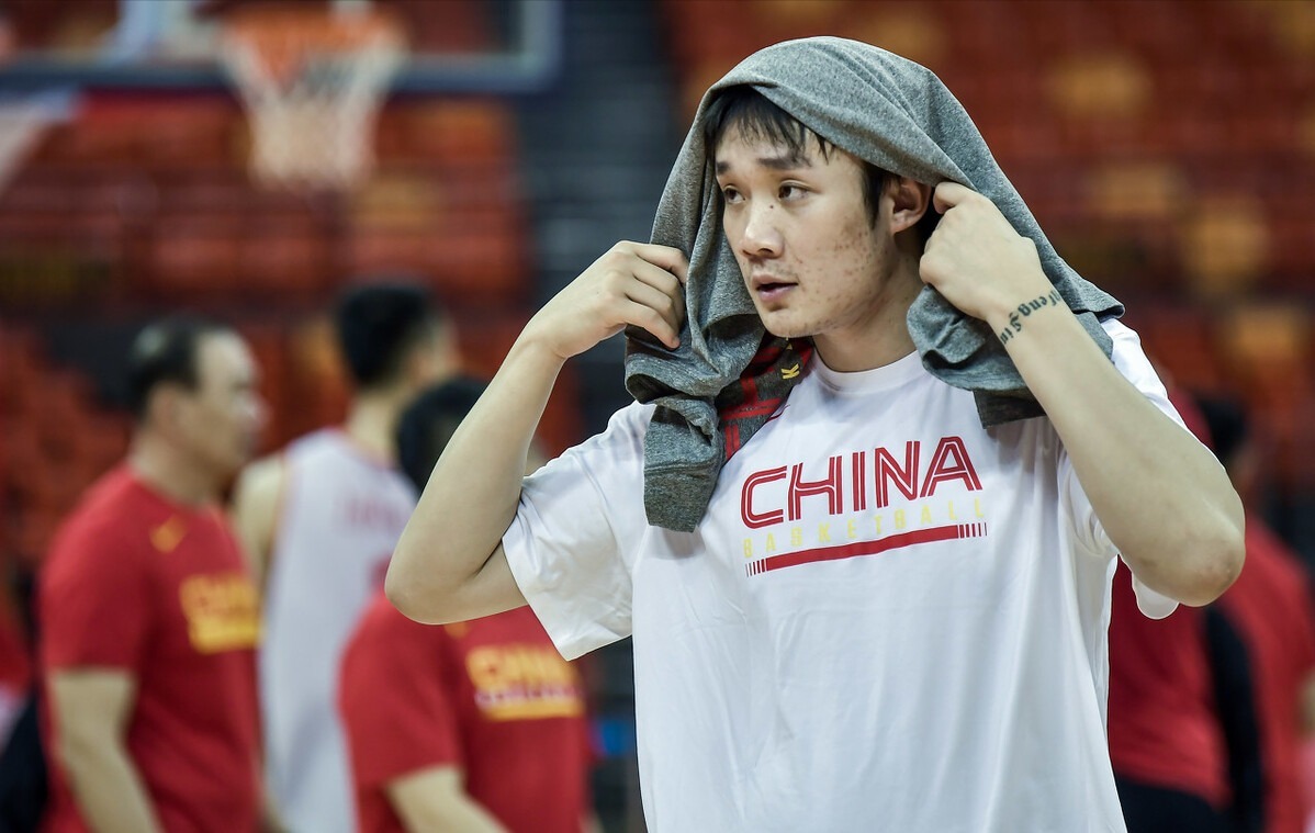 丁彦雨航真要走 Cba名记9个字彻底摊牌 山东男篮夏训没他 全网搜