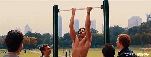 锻炼|掌握正确的训练方法,仅靠自重一样能够锻炼出发达的手臂肌肉