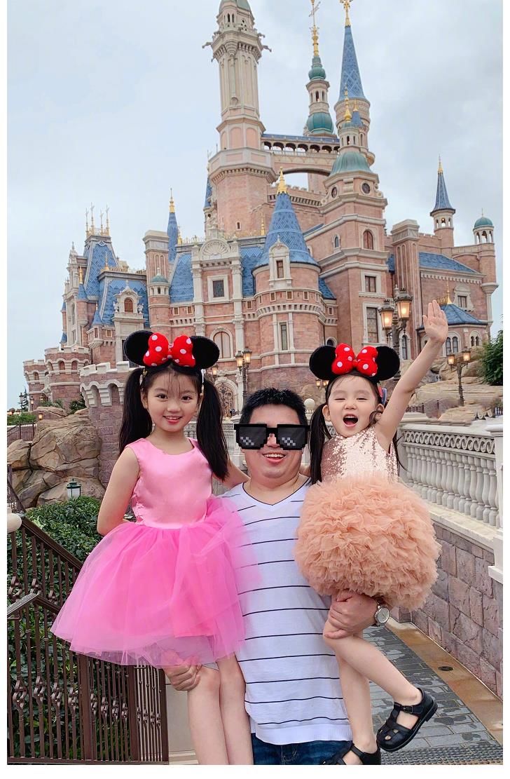 面对镜头|9岁阿拉蕾近照认不出,时隔3年骑董力脖子,董力:你长大了,我也老了