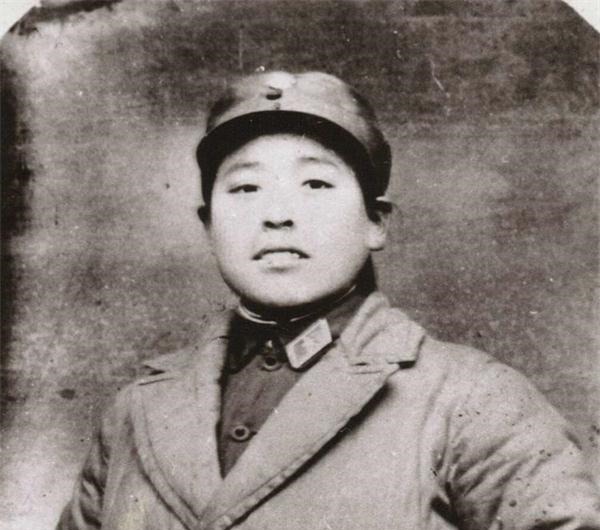 长征|她16岁当红军,长征任连指导员,受牵连叹嫁错人,晚年享厅级待遇