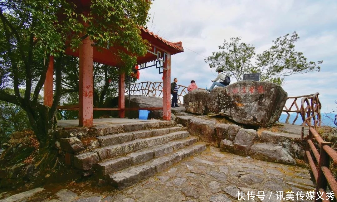 大V推荐丨金山人“拍了拍你”,一起去爬古道仙踪的鹅仙洞呀!