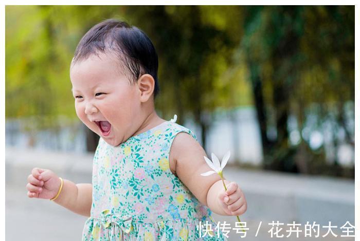 语言学习|14个月宝宝有这几种表现,家长偷着乐吧,说明孩子语言发育好!