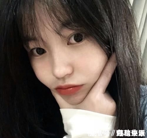 特征|天生“带妆脸”的女生,脸上有这3特征,“素颜女神”会是你吗