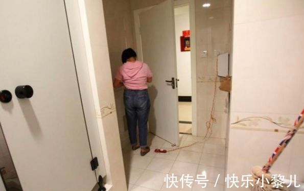 羞耻|“背奶妈妈 ”有多辛酸?办公桌下挤母乳,同事嘲我没有羞耻心
