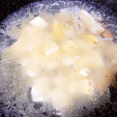 豆腐带鱼汤
