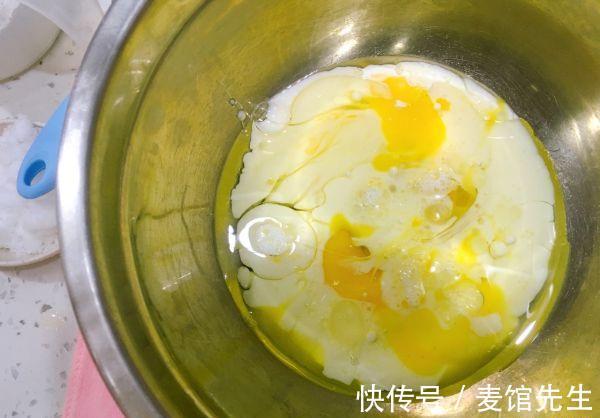 烤箱|网红糯米蛋糕，教你家庭版的做法，吃起来柔软香甜，馋哭孩子了！