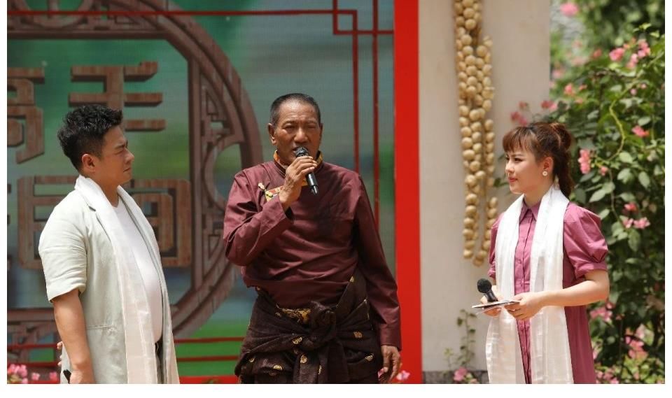 修路|鄉(xiāng)村大舞臺“當(dāng)代愚公”耗時(shí)十年修路，背后的故事竟如此感人！