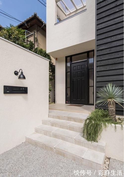 绿植|300㎡的农村别墅，光硬装就花了45w，最爱院子里的阳光花房！