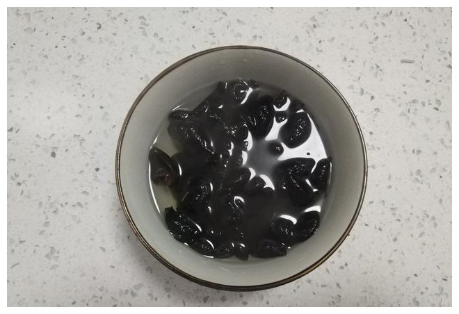 炒豆腐，不要直接下锅煎，多加这一步，豆腐外焦里嫩无豆腥味