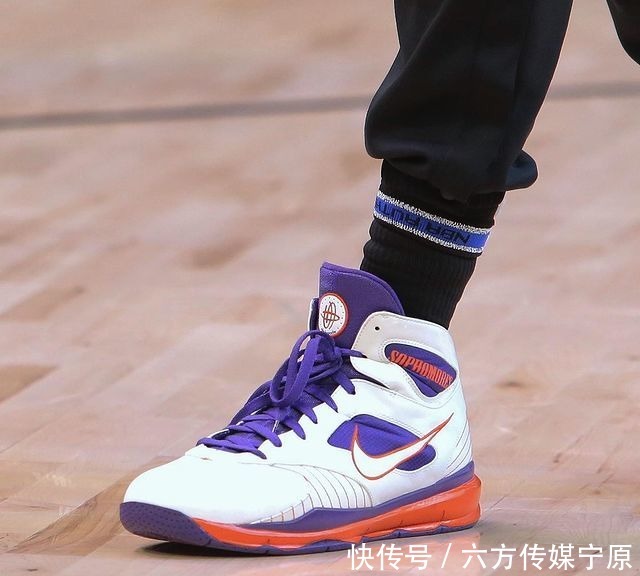 kobe|NBA球员上脚：保罗·乔治依然PG2