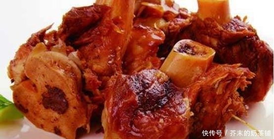 美食推荐：春笋秘香鸡翅，鲜橙鳕鱼，红烧猪骨头，牛肉拌凉粉做法