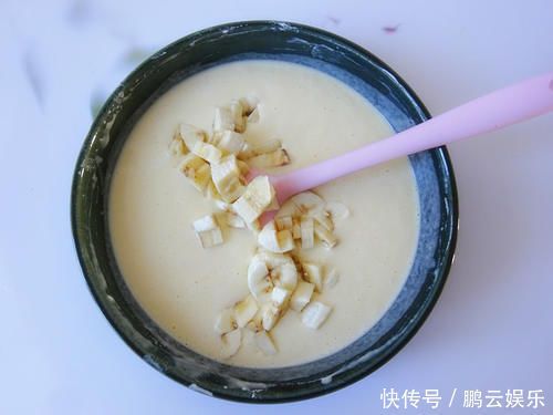 发面饼|一根香蕉一碗面,搅一搅就成的小饼,不加糖也香甜,孩子最爱!
