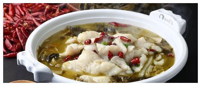 请朋友来家里吃饭，妈妈做几道美味家常菜招待，朋友说下次还想来