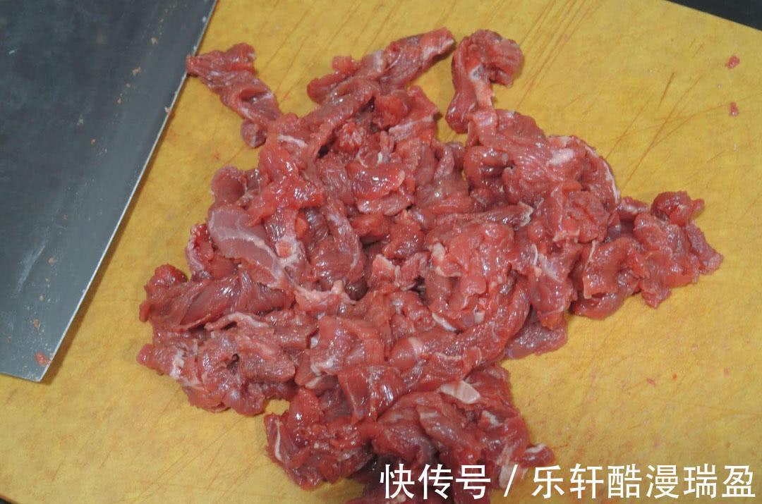 秋季进补,吃莲藕不如吃它,简单煮一锅,补血益气,暖胃又驱寒