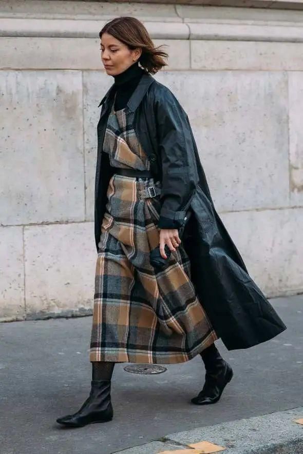  搭配大衣|你穿大衣+靴子的样子，真的时髦极了！