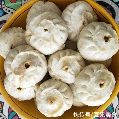 味极鲜|鲜猪肉酸菜包子你这么做，保证你吃一次想十次