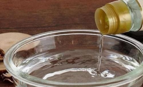 不锈钢锅变黑千万别用钢丝球刷!学会这5招,锅底焕然一新!