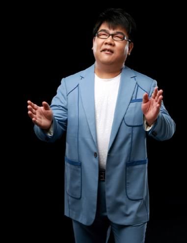 星光大道总决赛现场曝光，于文华站一旁显乖巧，杨洪基阎维文同框