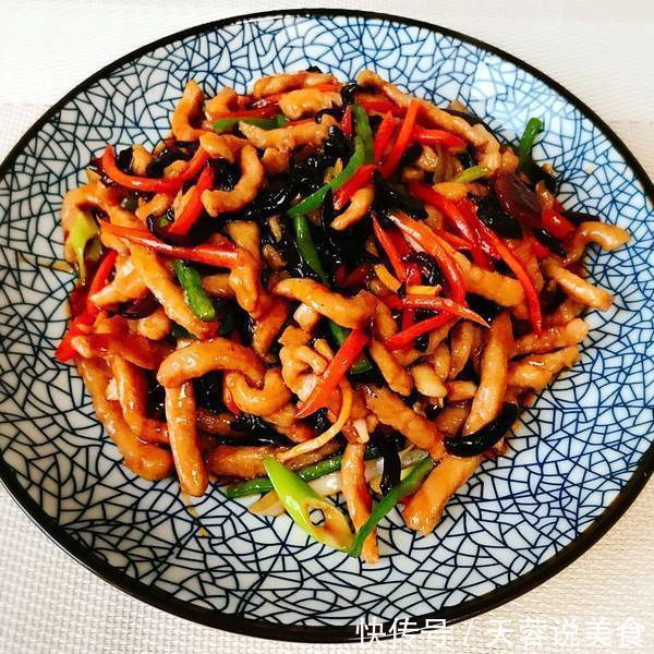 鱼香肉丝掌握这个关键技巧，做出来爽嫩香滑，关键是不粘锅