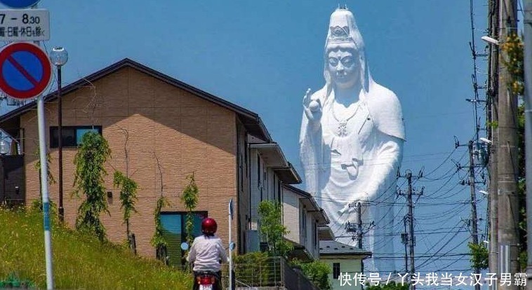 世界|世界“诡异”的三座佛像,在晚上看更神秘,有两座在我国