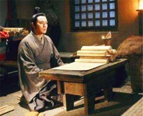 光绪皇帝!清朝最穷状元,殿试时只写了8字,皇帝看后红了眼框:状元就你了