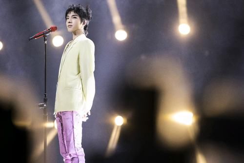 高燃|人类高质量演出现场―华语乐坛领军人物华晨宇的高燃现场