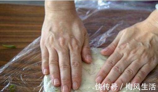 葱油饼|邻居阿姨做葱油饼十五年，我一次能吃5个，太美味了根本停不下来