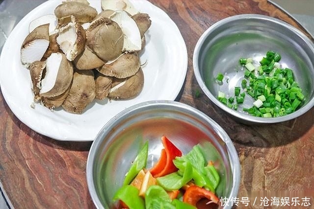 碱性|秋天,遇到这种碱性蔬菜千万别手软,2块钱炒一盘,一周要吃两次