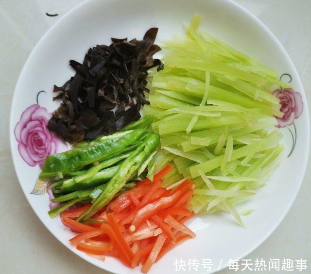 家常版鱼香肉丝,超级下饭菜!