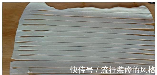 小面|在家做盘丝饼原来这么简单,一卷一叠就搞定,有技巧无难度,真香