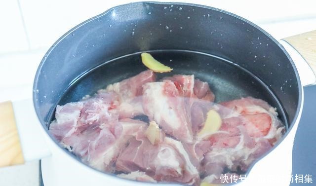  进补|入秋后多喝这道汤，颜色丰富，用料简单味道足，孩子爱喝身体棒