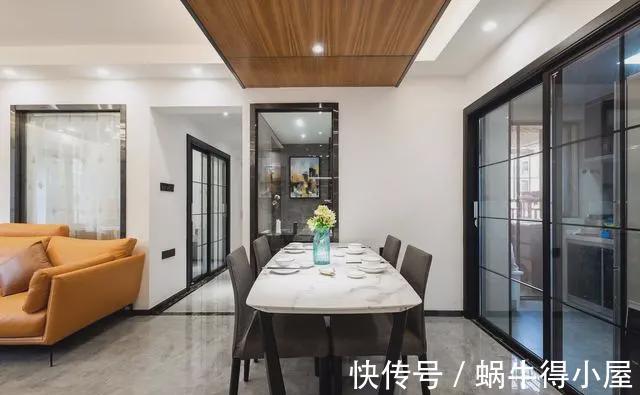 客厅|这个人装修太聪明,将次卧变成工作室,打通空间增强采光,超实用