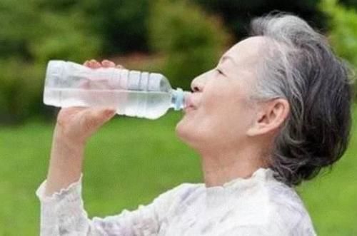 血糖控制|怎样把血糖控制在5.6以下？专家告诉你：建议日常注意“2忌3宜”