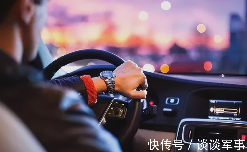 tesl特斯拉新自动驾驶新系统即将发布!马斯克大呼开发难度超乎想象